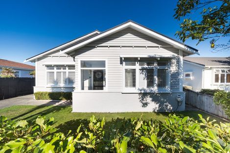 Photo of property in 37 Miro Street, Takaro, Palmerston North, 4410