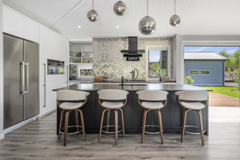 Photo of property in 20 Lancewood Way, Kinloch, Taupo, 3377
