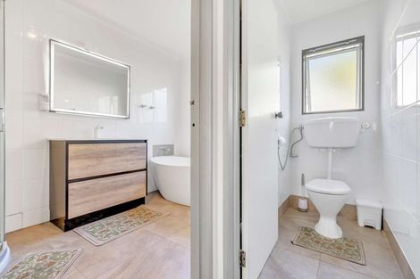 Photo of property in 11 Dunton Drive, Welcome Bay, Tauranga, 3112