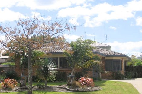 Photo of property in 22 Dalton Drive, Papamoa Beach, Papamoa, 3118