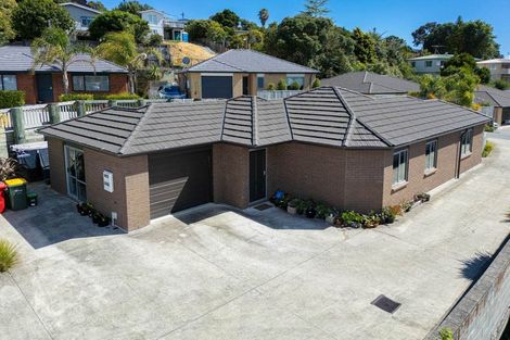 Photo of property in 1 Puarangi Lane, Stanmore Bay, Whangaparaoa, 0932
