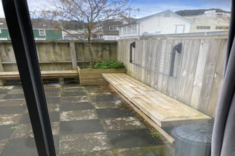 Photo of property in 16/31u Princess Terrace, Newtown, Wellington, 6021