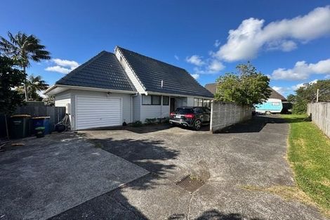 Photo of property in 4 Westpark Drive, West Harbour, Auckland, 0618
