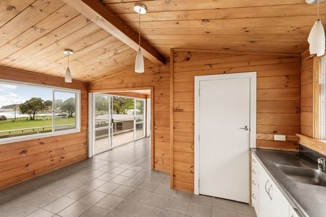 Photo of property in 6 Park Road, Maketu, Paengaroa, 3189