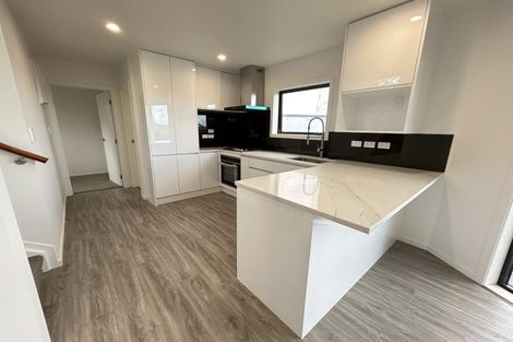Photo of property in 320 Triangle Road, Massey, Auckland, 0614