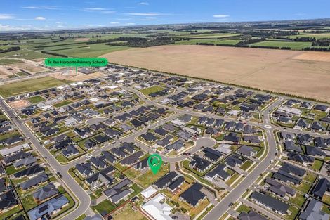 Photo of property in 8 Crosado Place, Rolleston, 7614