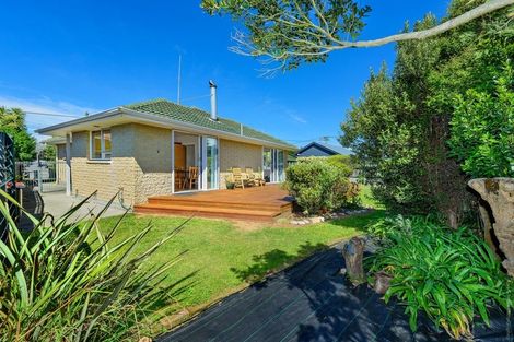 Photo of property in 28 Sandra Street, South New Brighton, Christchurch, 8062
