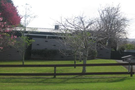Photo of property in 50 Red Hill Road, Red Hill, Papakura, 2110