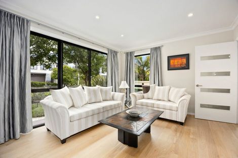 Photo of property in 4 Copper Lane, Long Bay, Auckland, 0630