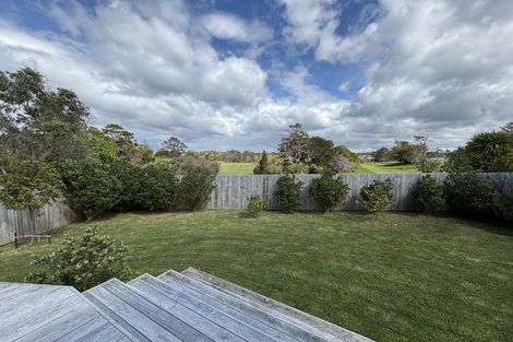 Photo of property in 1389 Whangaparaoa Road, Army Bay, Whangaparaoa, 0930