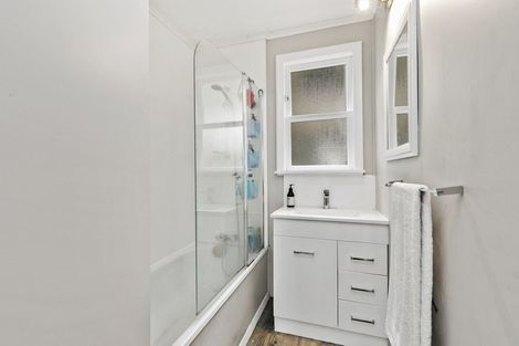 Photo of property in 27 Kopara Grove, Stokes Valley, Lower Hutt, 5019