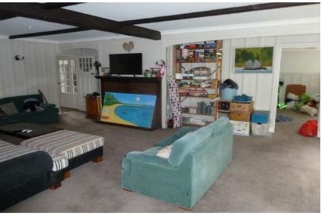 Photo of property in 25 Golf Road, Heretaunga, Upper Hutt, 5018