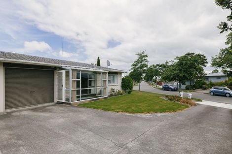 Photo of property in 57 Abraham Crescent, Milson, Palmerston North, 4414