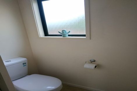 Photo of property in 1/12 Holiday Road, Stanmore Bay, Whangaparaoa, 0932