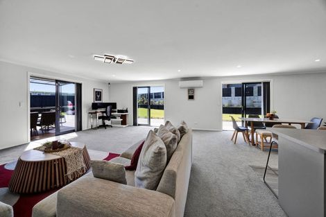 Photo of property in 22b Larlin Drive, Hawera, 4675