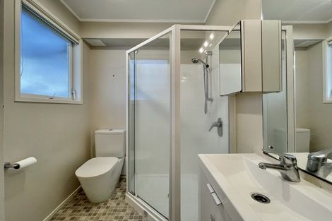 Photo of property in 14 Totara Grove, Hillcrest, Auckland, 0627