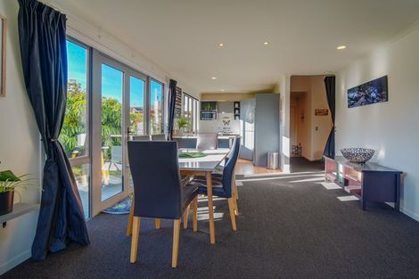 Photo of property in 9 Meadowbrook Place, Wanaka, 9305