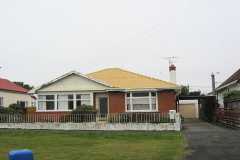 Photo of property in 66a Royal Crescent, Saint Kilda, Dunedin, 9012