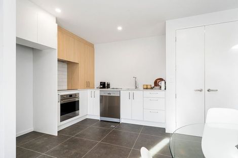 Photo of property in 2/3 Ayr Street, Riccarton, Christchurch, 8011