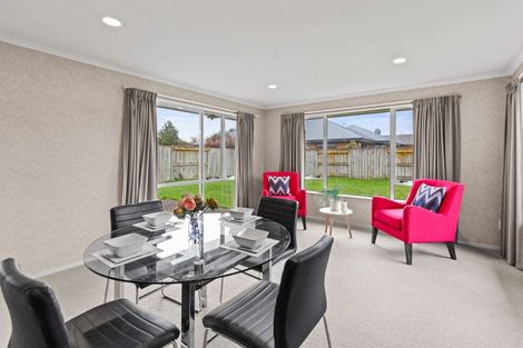 Photo of property in 5 Boston Parade, Kelvin Grove, Palmerston North, 4414