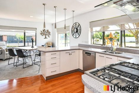 Photo of property in 1 Mull Place, Wattle Downs, Auckland, 2103