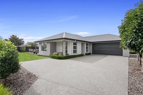 Photo of property in 13 Mary Newton Place, Brightwater, 7022