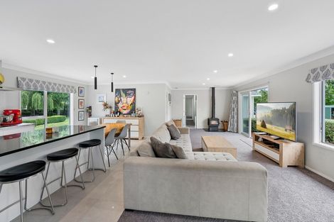 Photo of property in 52 Nimmo Avenue West, Waikanae, 5036