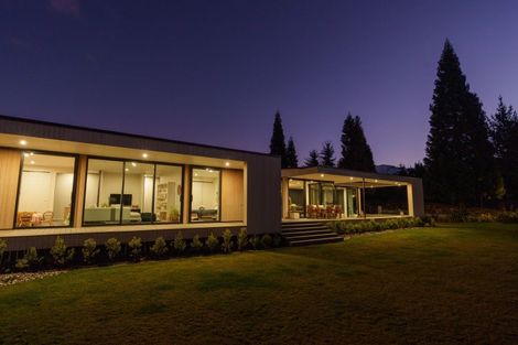 Photo of property in 1 Mcrae Rise, Wanaka, 9305