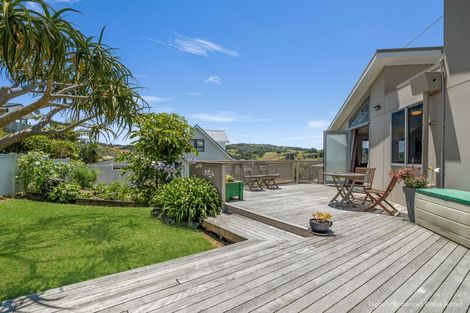 Photo of property in 14 Aurora Avenue, Snells Beach, 0920