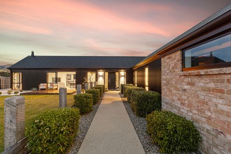 Photo of property in Luggate Park, 36 Cooper Crescent, Luggate, Cromwell, 9383