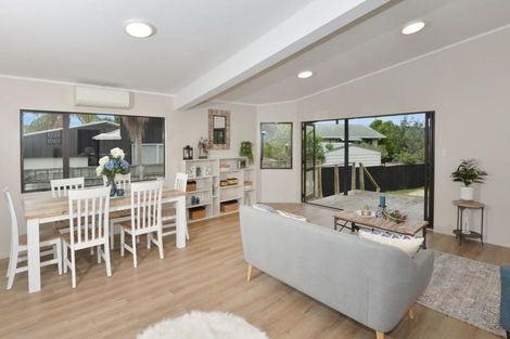 Photo of property in 72a Beach Road, Onerahi, Whangarei, 0110
