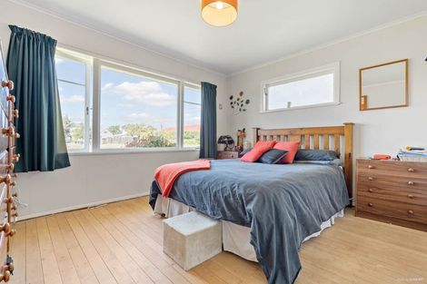 Photo of property in 27 Esperanto Road, Papatoetoe, Auckland, 2025