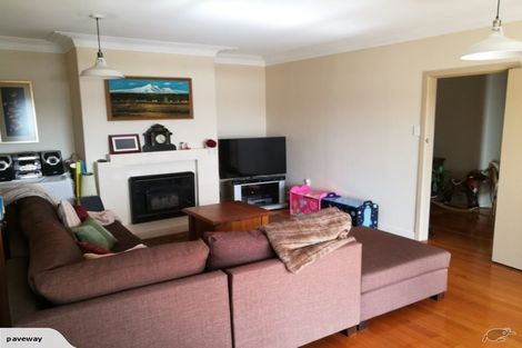 Photo of property in 3 Grierson Place, Pukekohe, 2120