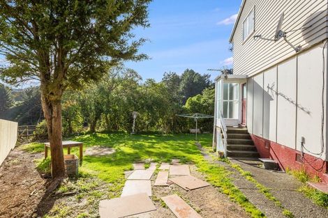 Photo of property in 10 Lincoln Grove, Cannons Creek, Porirua, 5024
