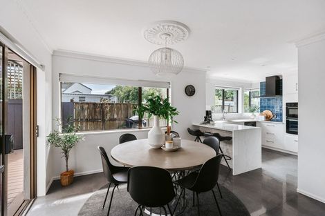 Photo of property in 22b Sunrise Avenue, Mount Maunganui, 3116