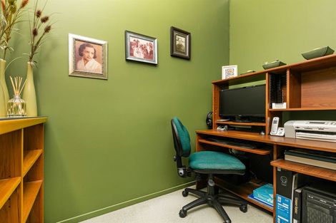 Photo of property in 27 Harvest Drive, Henderson, Auckland, 0612