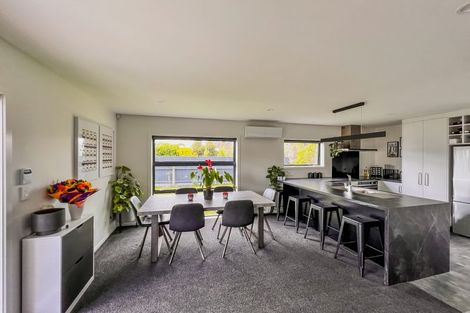 Photo of property in 2a Piper Place, Roslyn, Palmerston North, 4414