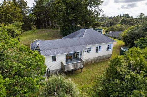 Photo of property in 37 Ngapuke Lane, Parua Bay, 0192