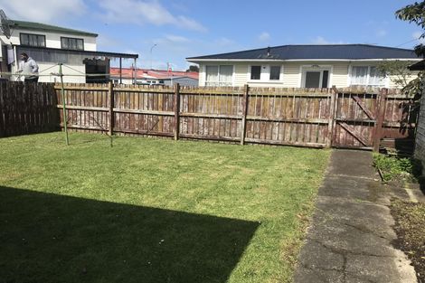 Photo of property in 2 Thomas Road, Mangere, Auckland, 2022