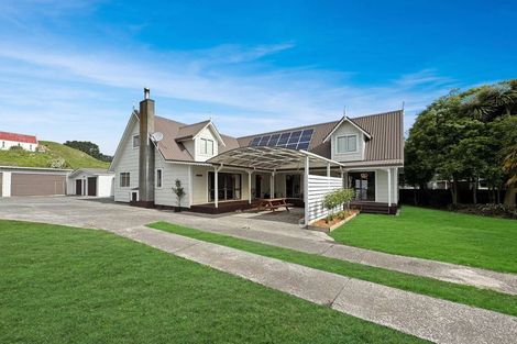 Photo of property in 9 Main Street, Hunterville, 4730