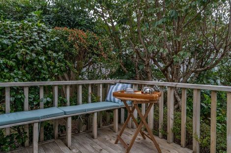 Photo of property in 2 Myers Grove, Churton Park, Wellington, 6037