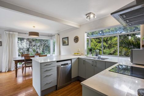 Photo of property in 12 Nicholson Place, Hillcrest, Auckland, 0627
