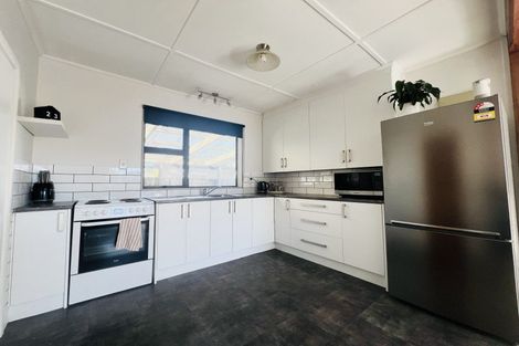 Photo of property in 33 Domett Street, Westport, 7825