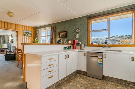 Photo of property in 18 Weir Street, Green Island, Dunedin, 9018
