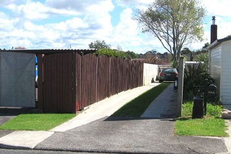 Photo of property in 2 Stafson Lane, Te Atatu Peninsula, Auckland, 0610
