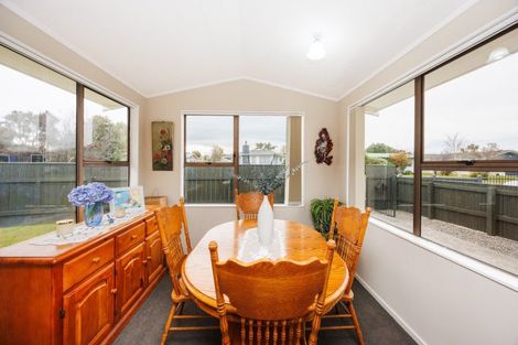 Photo of property in 15 Wild Street, Feilding, 4702