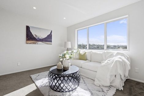 Photo of property in 47a Reynella Drive, Massey, Auckland, 0614