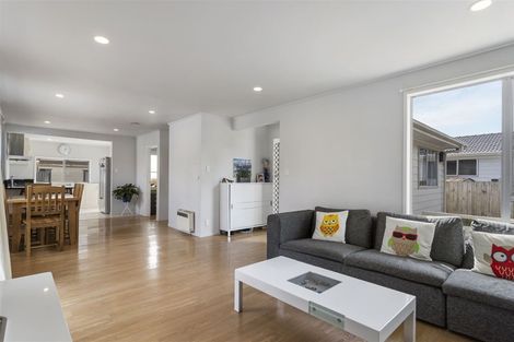 Photo of property in 371 Bucklands Beach Road, Bucklands Beach, Auckland, 2012