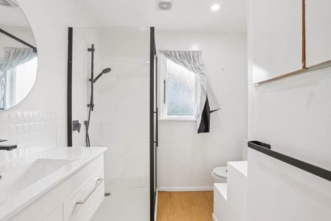 Photo of property in 261 Sturges Road, Henderson, Auckland, 0612