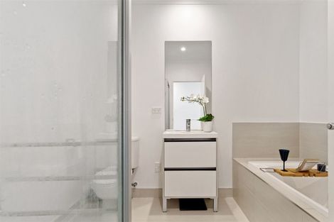 Photo of property in 14 Shelduck Way, Hobsonville, Auckland, 0616